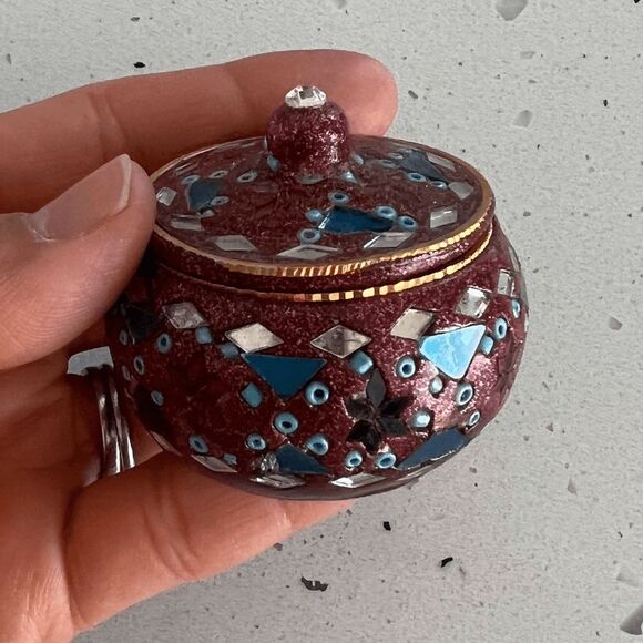 Small mosaic ring jar jewelry holder box red blue glass boho hippie home decor - Picture 4 of 4